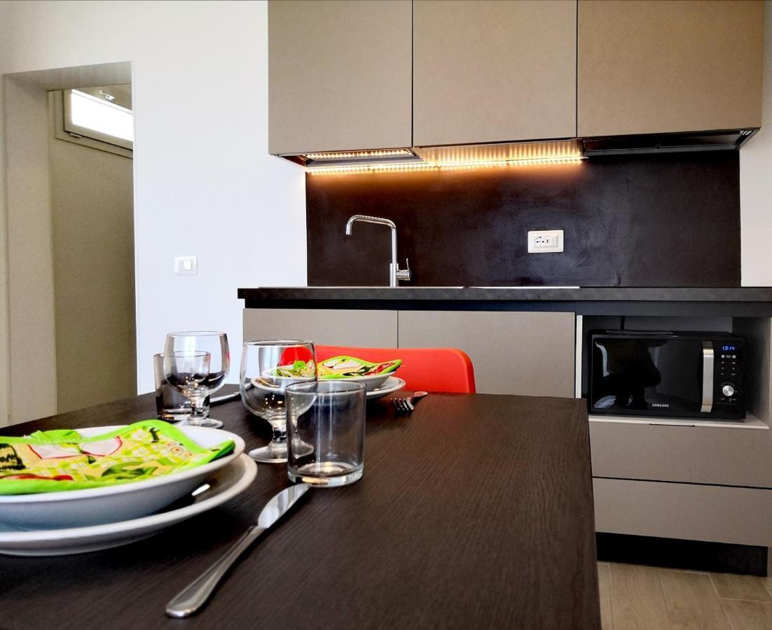 Hotel Iride Suite & Breakfast- Ideale Per Famiglie E Coppie Riccione Bagian luar foto